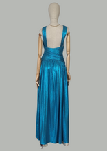 Load image into Gallery viewer, Vestido maxi azul agua brilloso
