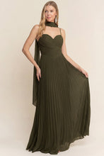 Cargar imagen en el visor de la galería, Oryelle Dress
