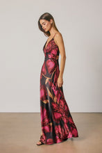 Cargar imagen en el visor de la galería, Burgundy Bloom Dress
