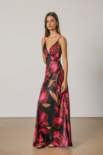 Cargar imagen en el visor de la galería, Burgundy Bloom Dress
