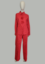 Load image into Gallery viewer, Set blusa y pantalon rojo con flores
