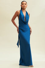 Cargar imagen en el visor de la galería, Mireth Dress
