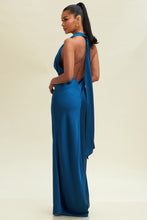 Cargar imagen en el visor de la galería, Mireth Dress
