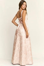 Cargar imagen en el visor de la galería, Korel Dress
