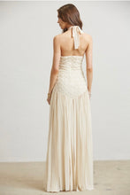Cargar imagen en el visor de la galería, Corinne Ivory Dress

