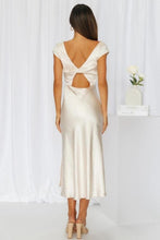 Load image into Gallery viewer, Ivory Dress
