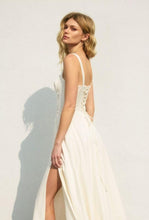 Load image into Gallery viewer, Dalila White Dress
