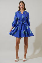 Load image into Gallery viewer, Viyay Dress
