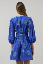 Load image into Gallery viewer, Viyay Dress
