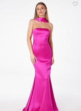 Load image into Gallery viewer, Glamora Dress
