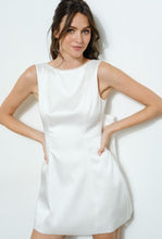 Load image into Gallery viewer, Noa Dress

