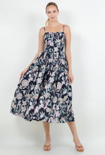Load image into Gallery viewer, Nuitzy Dress
