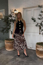 Load image into Gallery viewer, Zaretta Skirt
