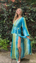 Load image into Gallery viewer, Zurelia Dress
