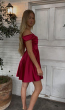 Load image into Gallery viewer, Reily Dress
