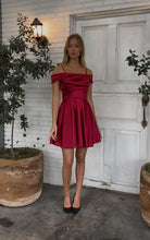 Load image into Gallery viewer, Reily Dress
