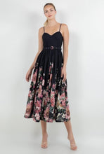 Load image into Gallery viewer, Noirea Dress
