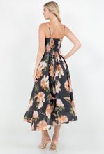 Load image into Gallery viewer, Florelle Midi Dress
