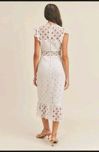 Cargar imagen en el visor de la galería, Elyse White Dress
