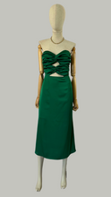 Load image into Gallery viewer, Vestido straples abertura frente verde
