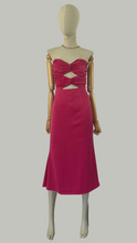 Load image into Gallery viewer, Vestido straples abertura frente rosa
