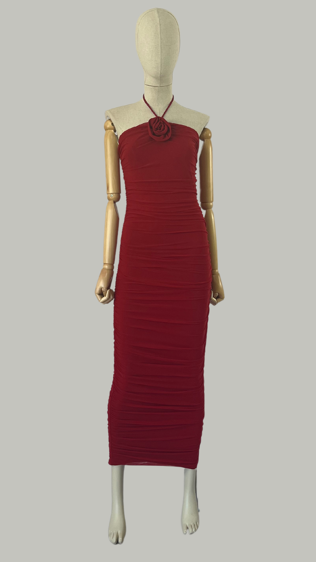Vestido Rojo entallado flor en cuello