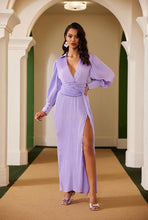 Load image into Gallery viewer, Vestido manga larga lila plisado
