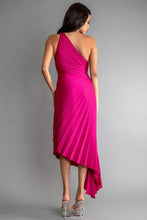 Load image into Gallery viewer, Pink Pleated Dress
