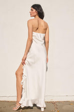 Load image into Gallery viewer, White Maxi Dress
