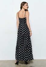 Cargar imagen en el visor de la galería, Salwa Dress
