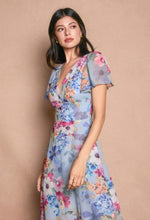 Cargar imagen en el visor de la galería, Cloe Dress
