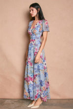 Cargar imagen en el visor de la galería, Cloe Dress
