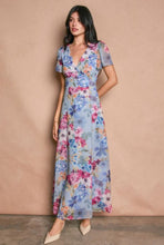 Cargar imagen en el visor de la galería, Cloe Dress
