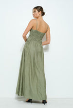 Cargar imagen en el visor de la galería, Lys Green Dress
