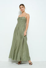 Cargar imagen en el visor de la galería, Lys Green Dress
