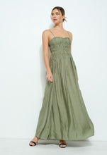 Cargar imagen en el visor de la galería, Lys Green Dress
