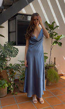 Cargar imagen en el visor de la galería, Marvella Dress
