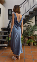 Cargar imagen en el visor de la galería, Marvella Dress
