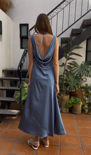 Cargar imagen en el visor de la galería, Marvella Dress
