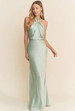 Cargar imagen en el visor de la galería, Adora Sage Dress
