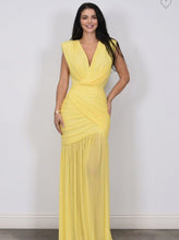 Cargar imagen en el visor de la galería, Kristen Yellow Dress
