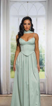 Cargar imagen en el visor de la galería, Lyssia Dress
