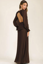 Cargar imagen en el visor de la galería, Soleya Brown Dress
