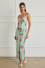 Cargar imagen en el visor de la galería, Isa Floral Dress
