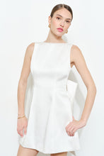 Cargar imagen en el visor de la galería, Yvette Dress

