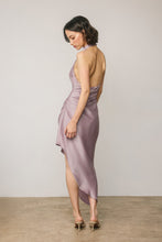 Cargar imagen en el visor de la galería, Nayra Lila Dress
