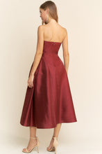 Cargar imagen en el visor de la galería, Selene Midi Dress
