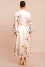 Cargar imagen en el visor de la galería, Iliana Dress
