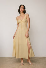 Cargar imagen en el visor de la galería, Butter Lemon Dress
