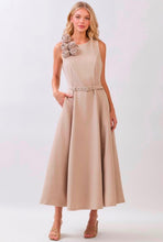 Cargar imagen en el visor de la galería, Valeska Dress
